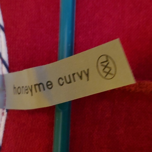 Sweater - Picture 2 of 5